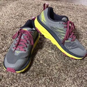 Hoka walking tennis shoes